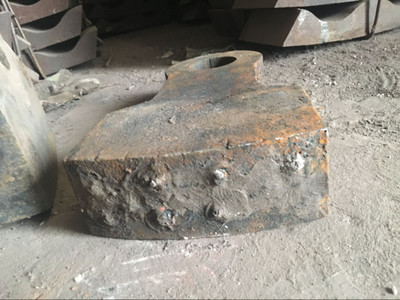 耐磨合金箱式破碎機(jī)錘頭 提升粉碎設(shè)備性能的關(guān)鍵配件